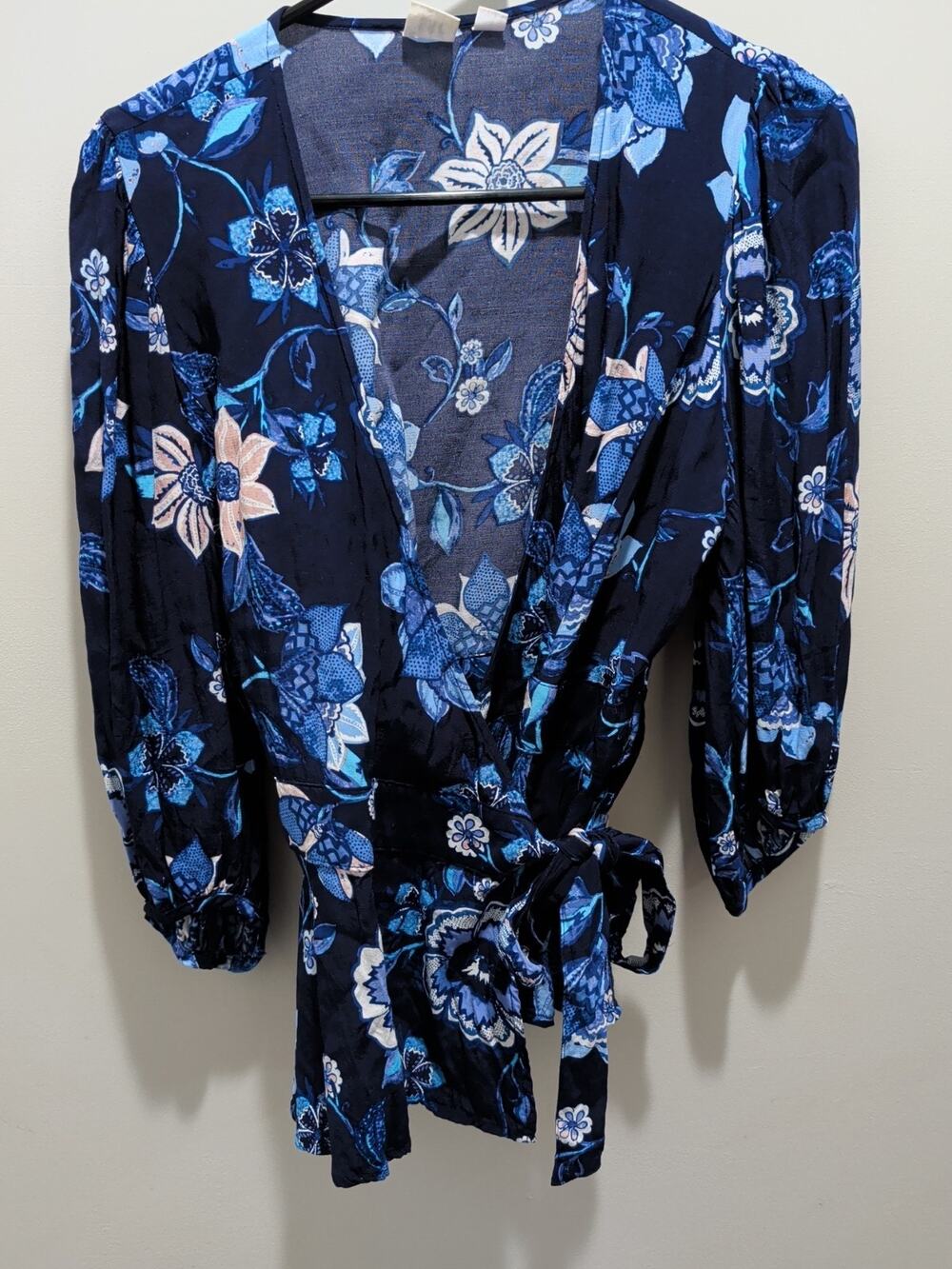 Gap Floral Shirt V-neck Wrap Blouse 3/4 Sleeves Peplum Flare Blue Colorful Artsy
